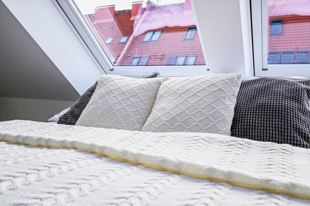 Luxury Apartment In The City Center Bratislava Esterno foto